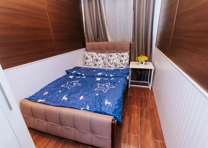 2 Bedroom Penthouse Air Makati Gym Swim Park 300 Mbps * Manila